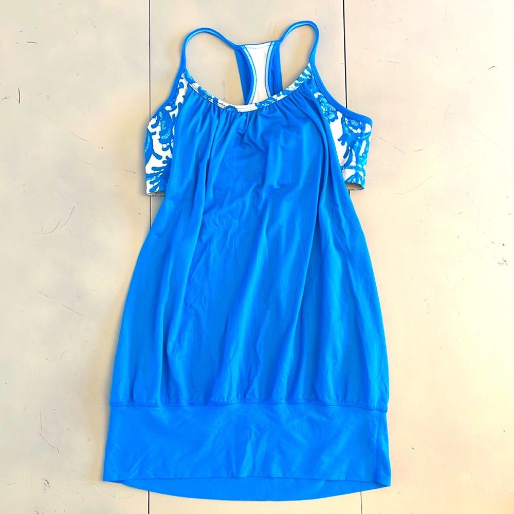 Lululemonm tank w built-in padded sports braw